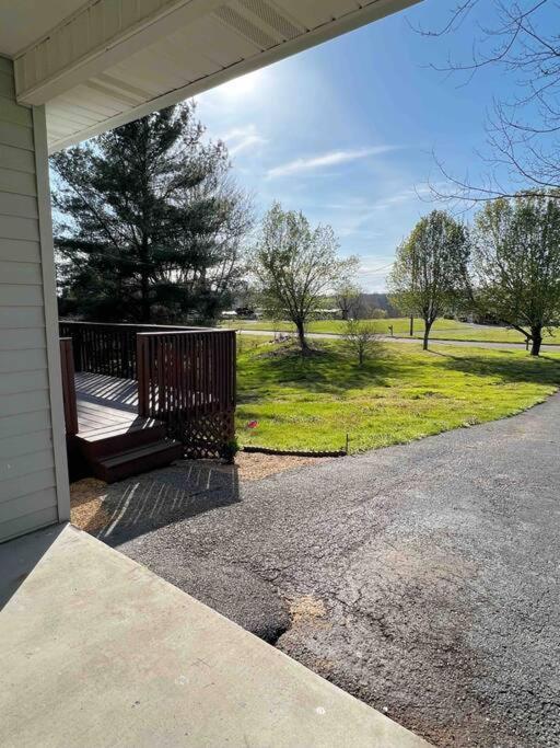 Charming House In Sevierville Family Friendly Quiet Location Close To Wilderness Exterior foto